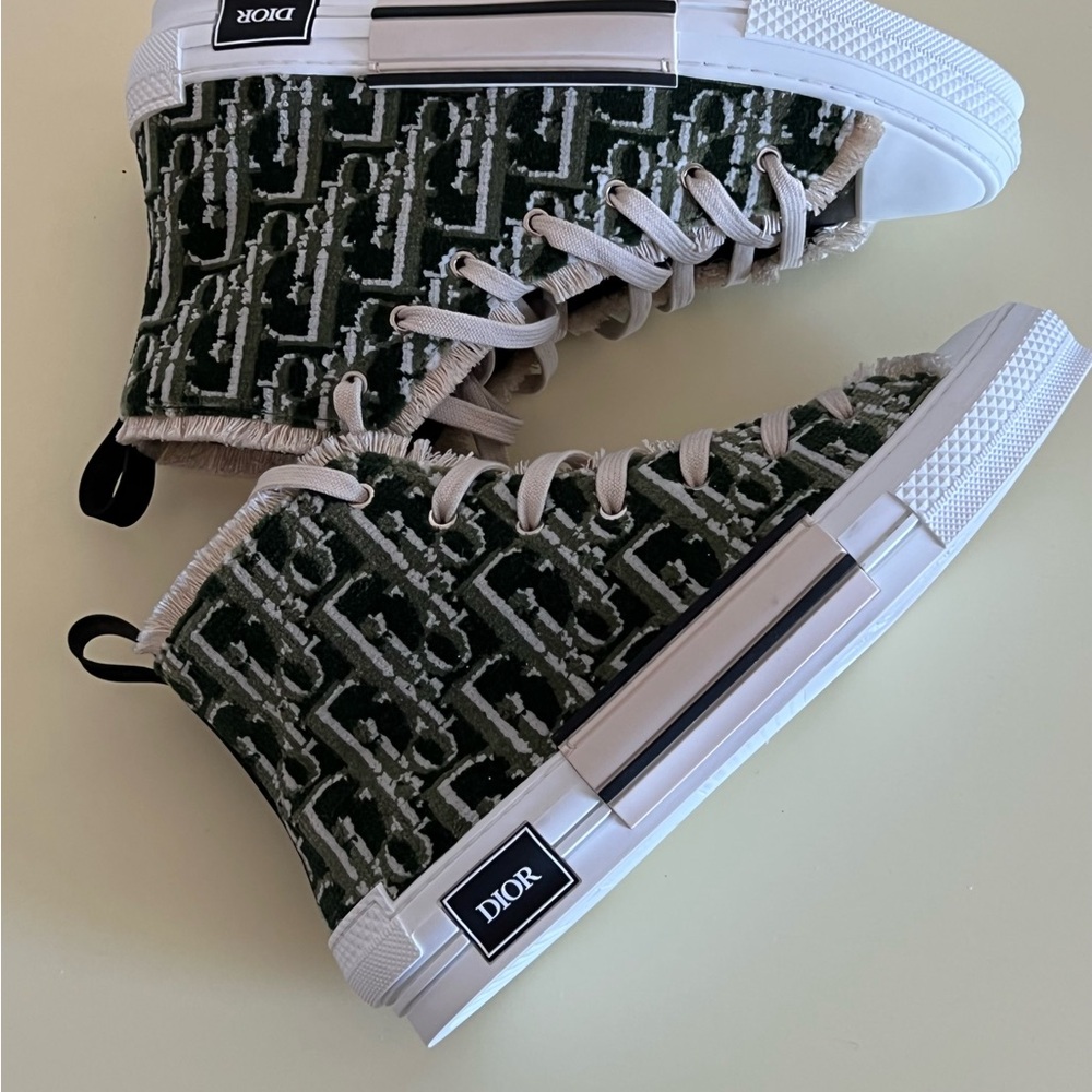 Dior Green and White High-Top Sneakers - Picture 2 of 4